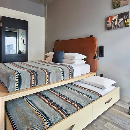 Moxy Columbus Short North Hotel Exterior photo