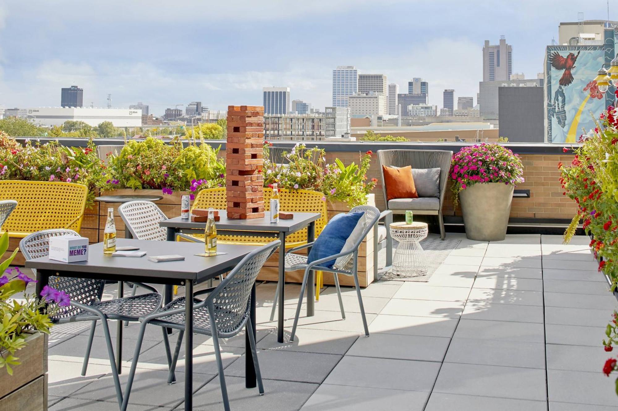 Moxy Short North 3* Columbus